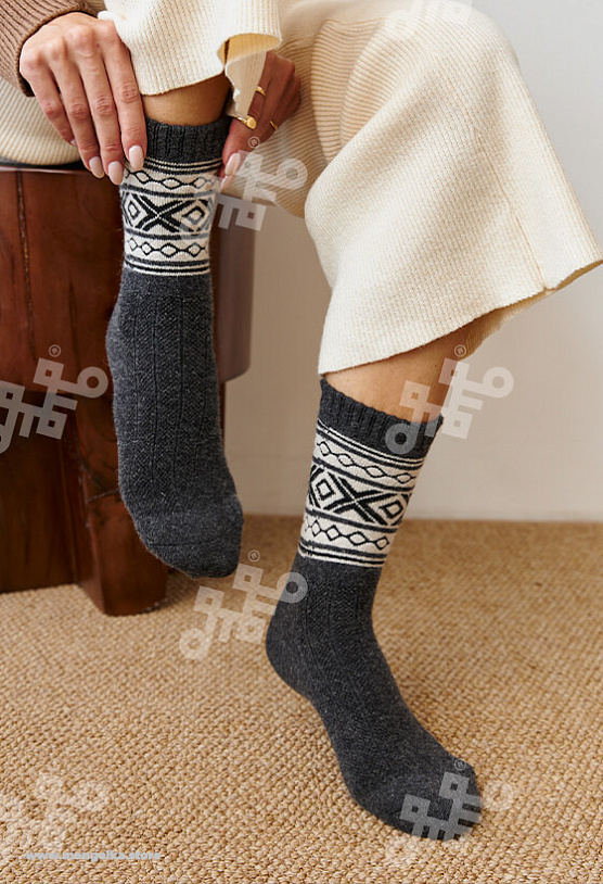 Носки из монгольской шерсти 
